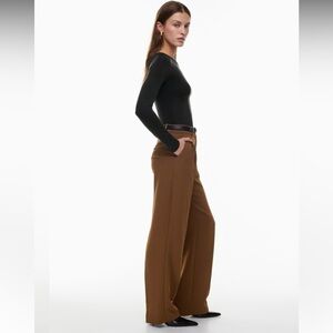 Aritzia The Effortless Pant